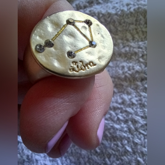 Gold Libra Zodiac Ring - Picture 2 of 5